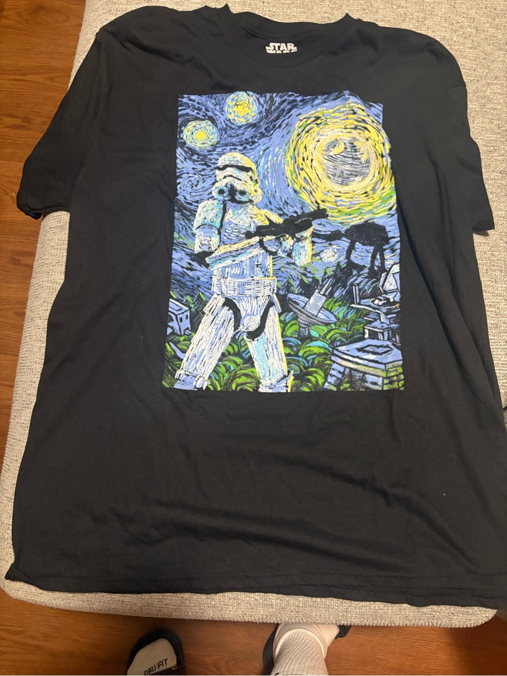 Star Wars Men's T-Shirt SIZE XXL Storm Trooper Starry Night Van Gogh VFITHSUN